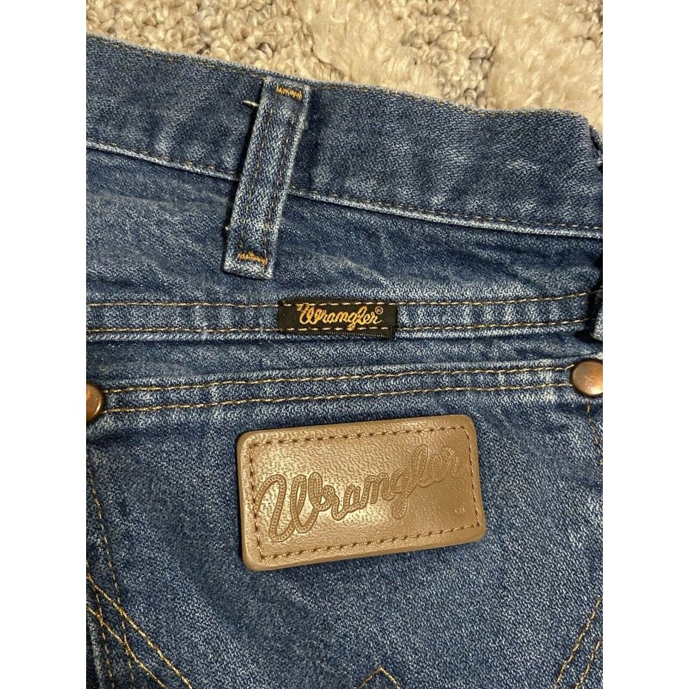 Wrangler 13MWZ Men's Size 32 X 36 Western Denim Blue Jeans
